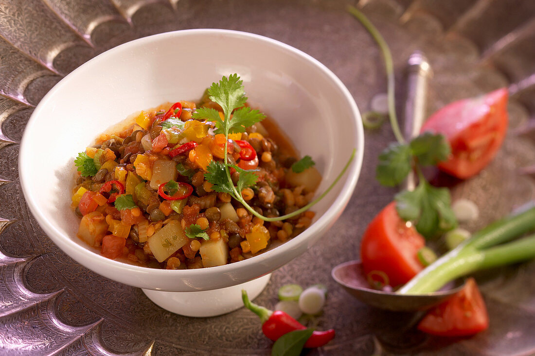 Vegetable stew with mountain lentils and red lentils
