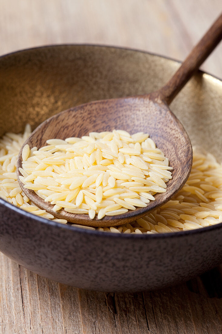 Riso noodles (kritharaki)