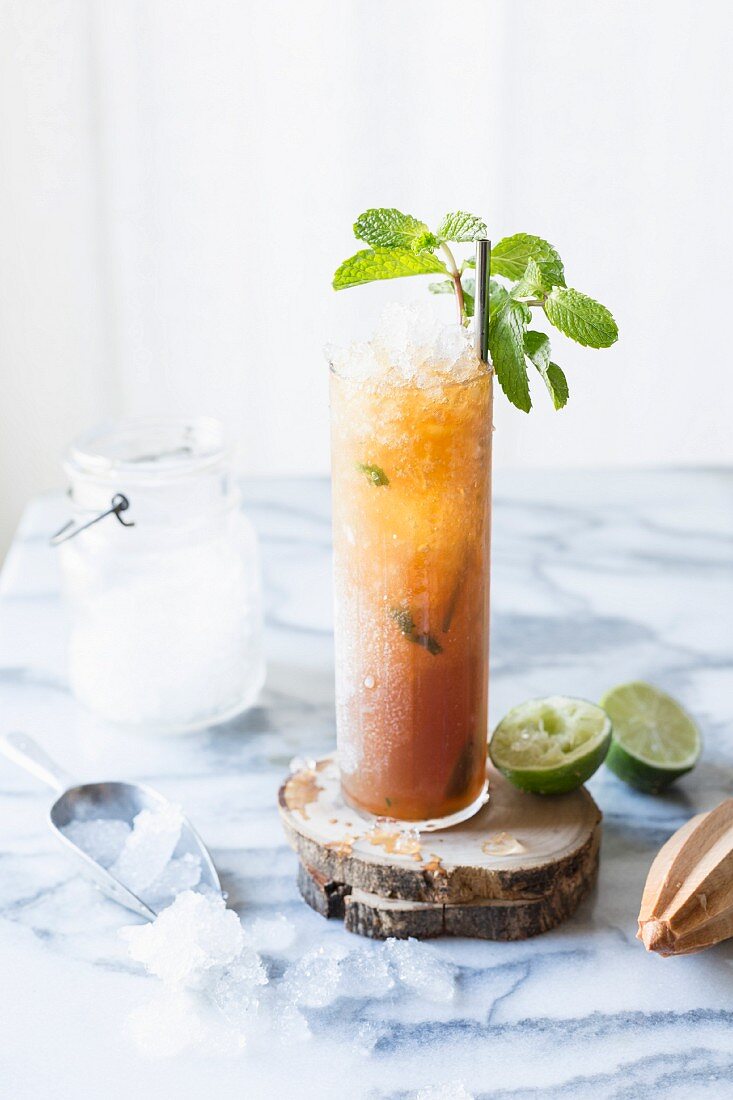 Brown sugar mint juleps cocktail