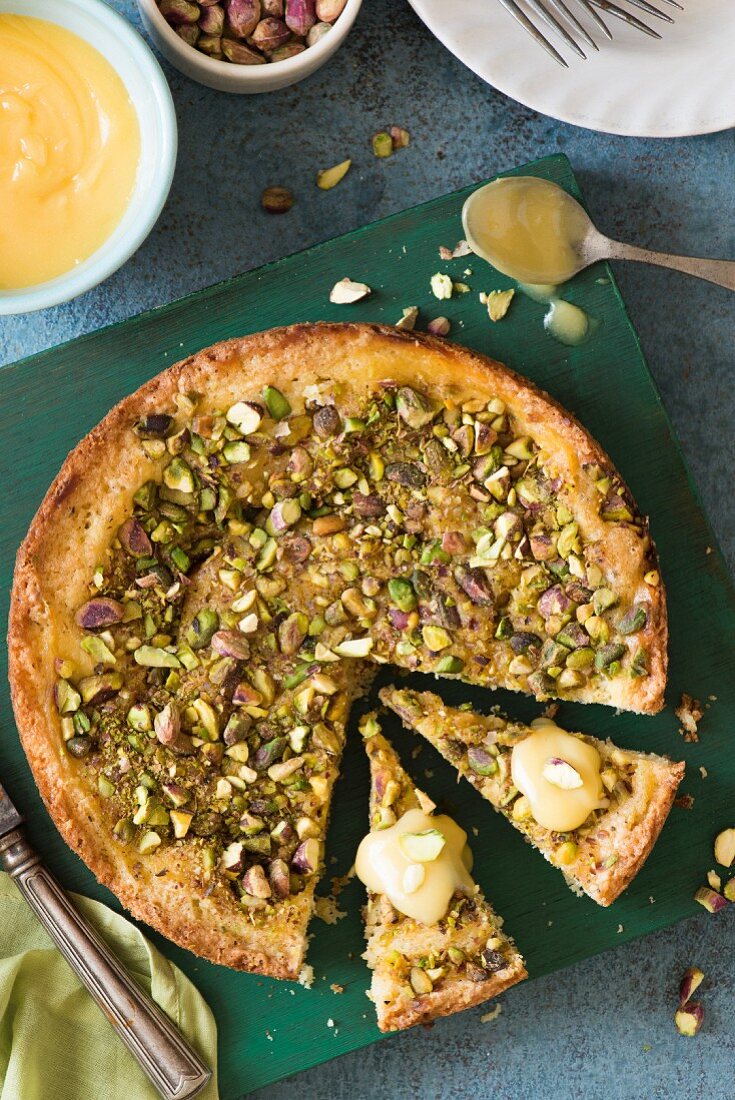 Lemon curd pistachio cake