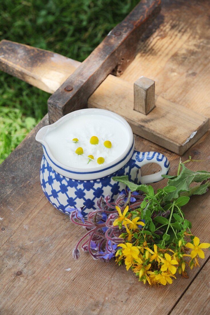 A jug with quark and flowers