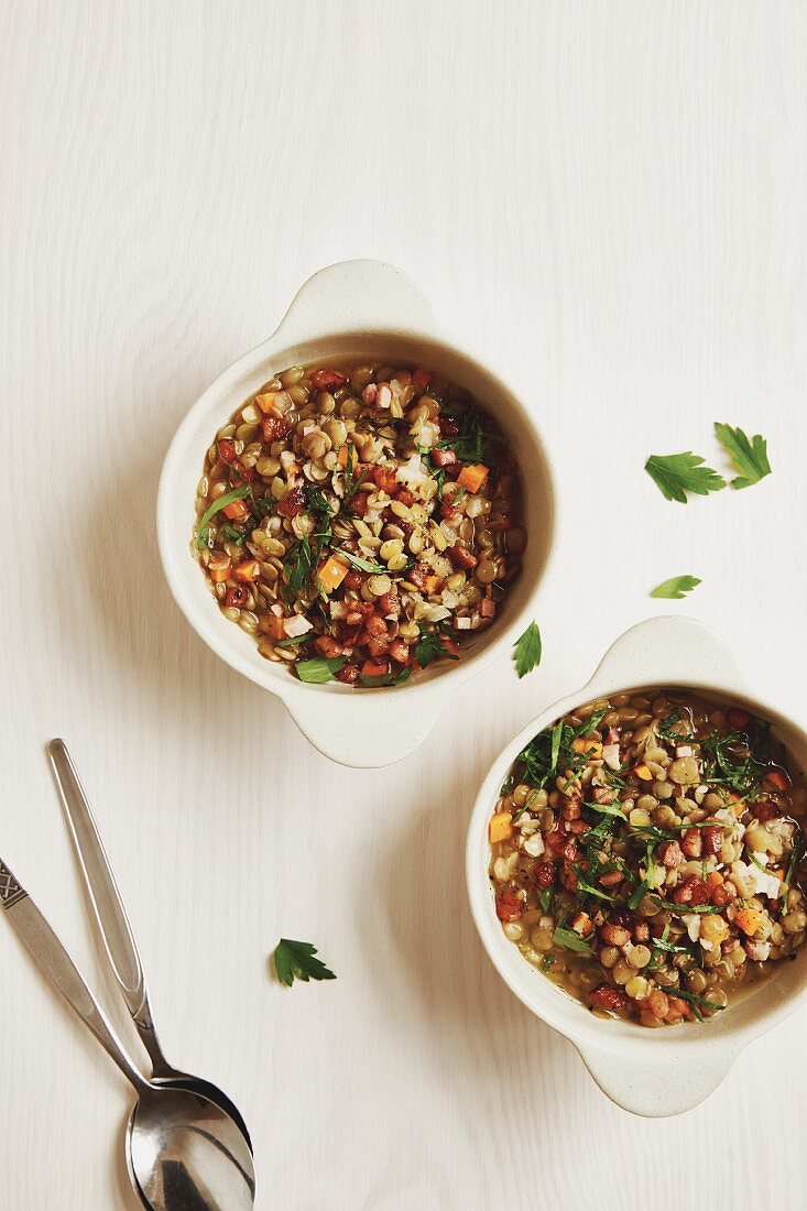 Classic lentils with smoked bacon