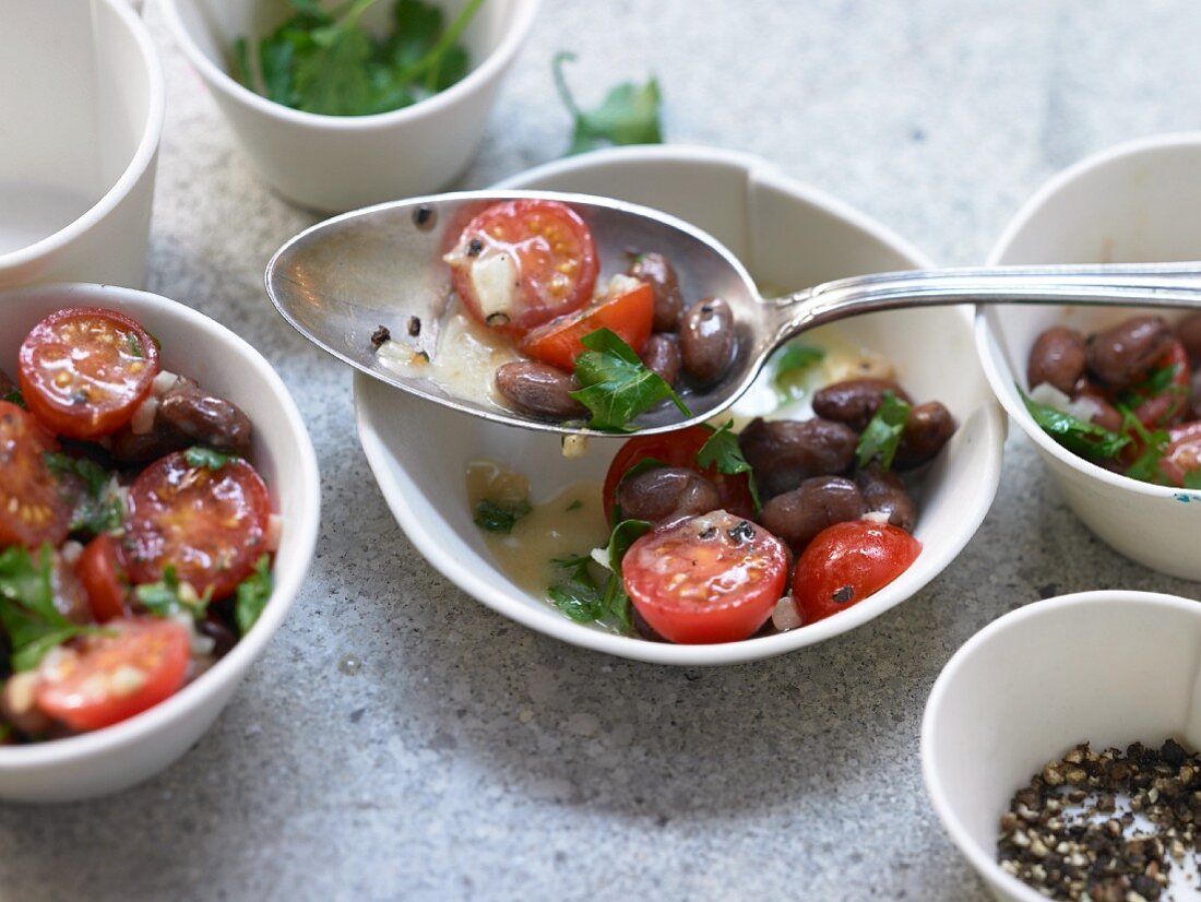 Borlottibohnen mit Kirschtomaten