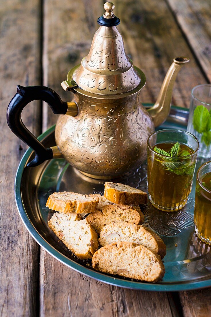 Peppermint tea in jars and a jug (Morocco)