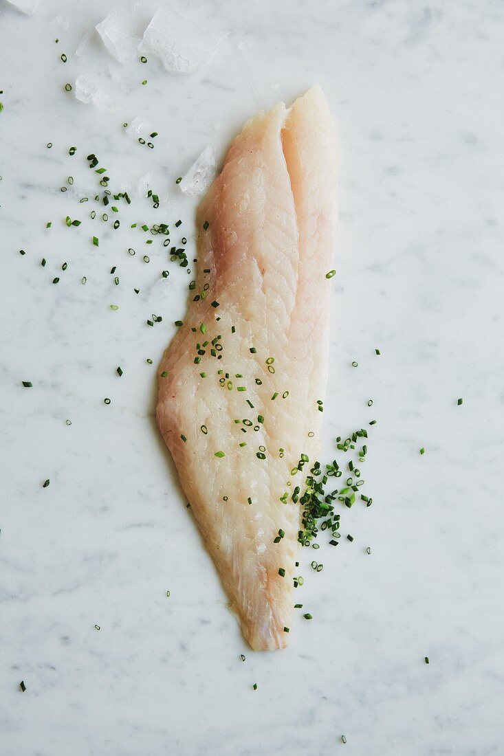 Redfish fillet with chopped chives