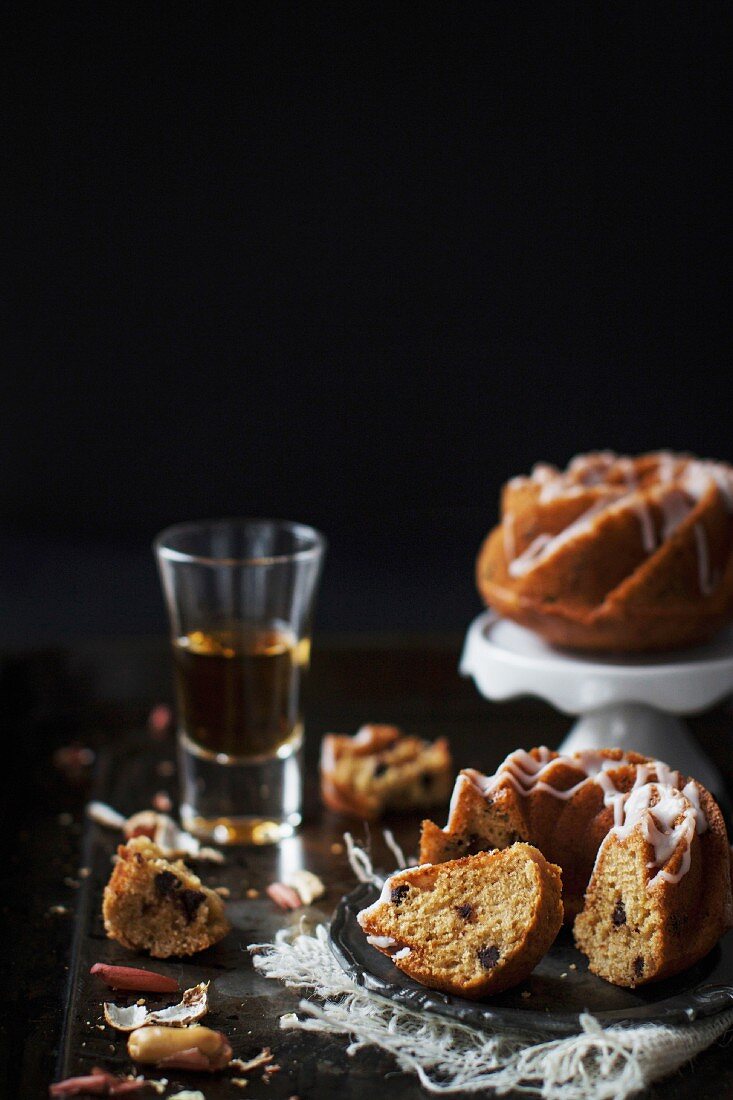 Bourbon and peanut mini cake served on a vintage pan