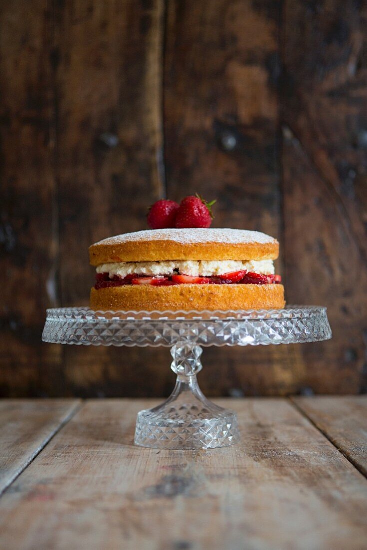 Victoria Sponge Cake on Cake Stand