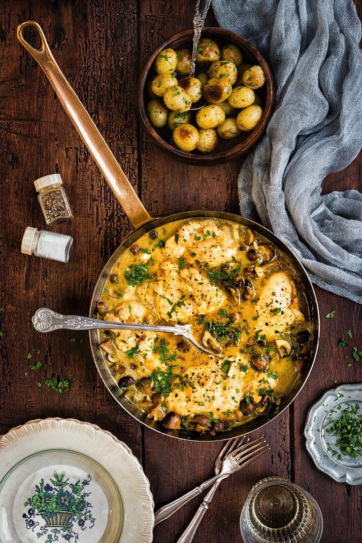 Marsala and mushroom chicken with potatoes