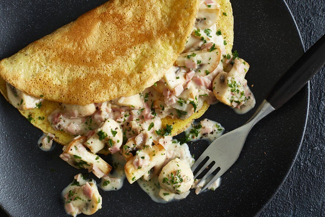 Ham and mushroom omelette