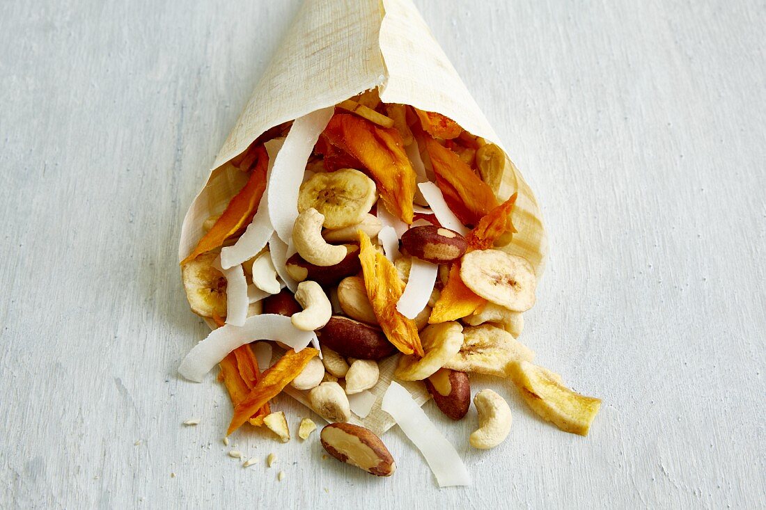 Tropical nut mix with coconut and banana chips