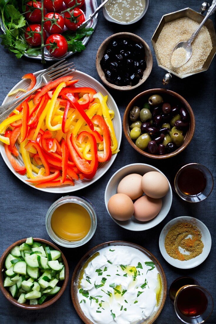 Zutaten für ein gesundes Frühstück (Aufsicht)