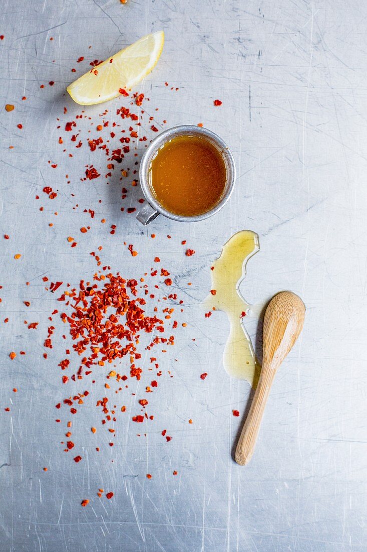 Chilli flakes and chilli sauce