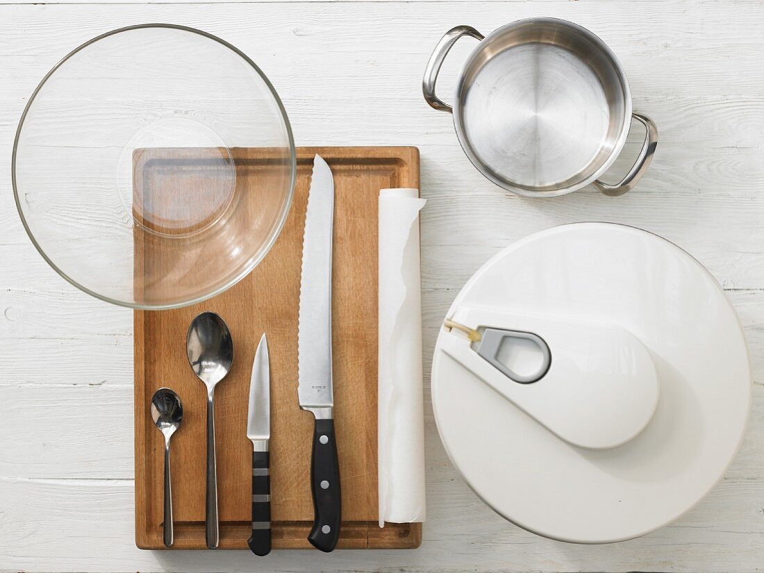 Kitchen utensils for making a quark and egg baguette