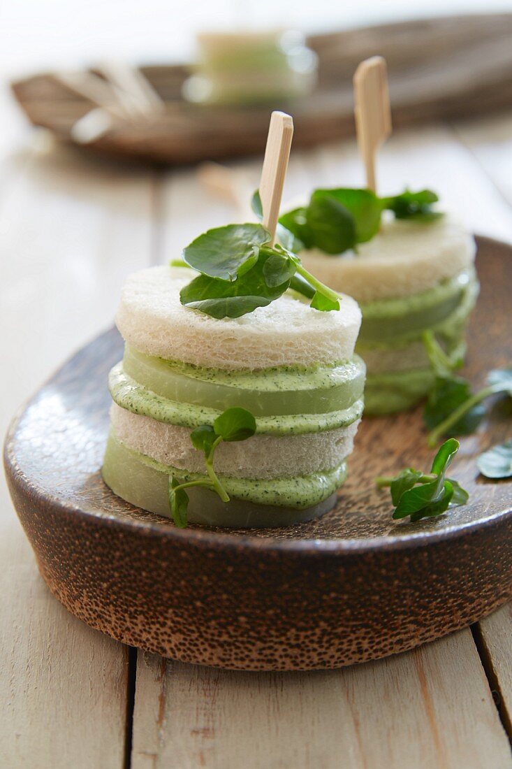 A kohlrabi sandwich stack