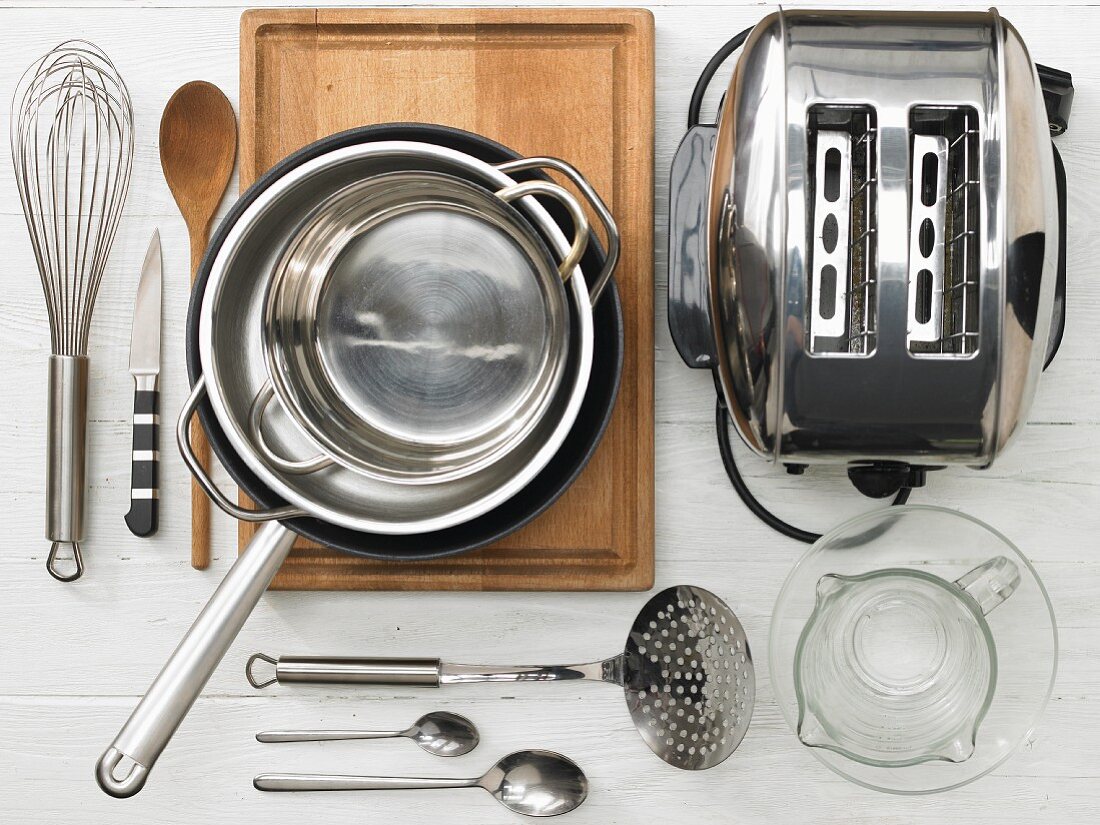 Kitchen utensils for poached eggs