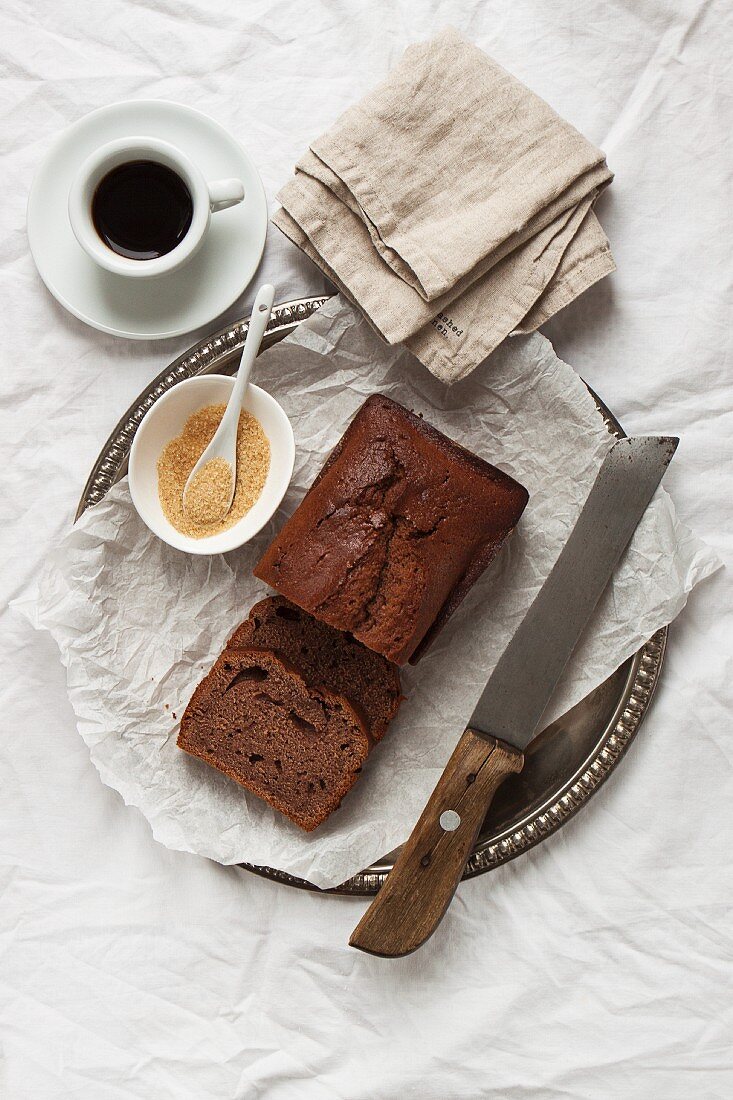 Cake made from yoghurt, cocoa and spices