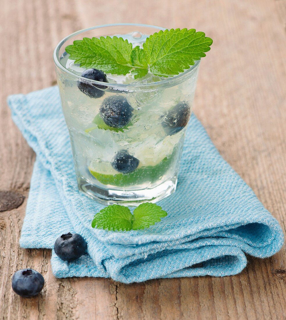 Lime and blueberry lemonade