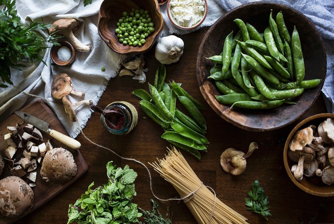 The ingredients for Creamy Mushroom Pasta with Fresh Peas and Ricotta