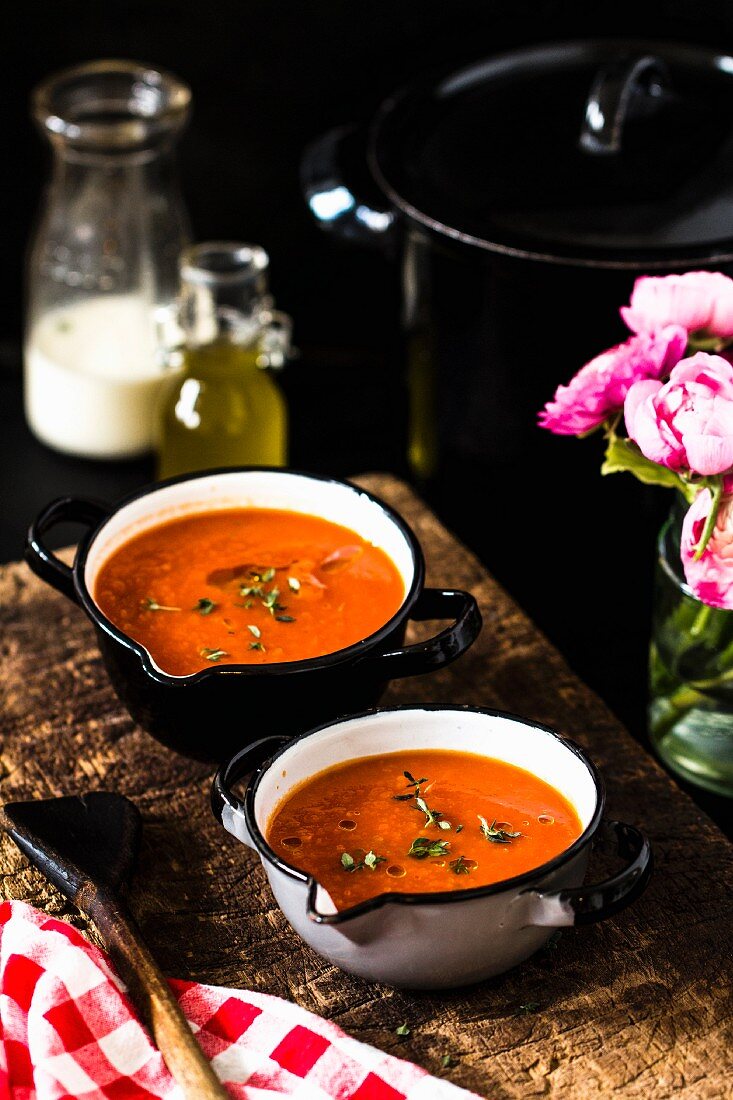 Tomatensuppe mit Thymian