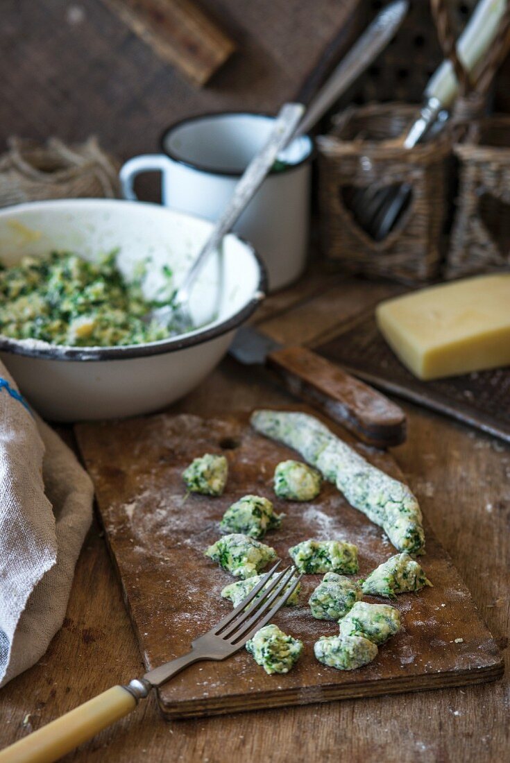 Ungekochte Ricotta-Spinat-Gnocchi