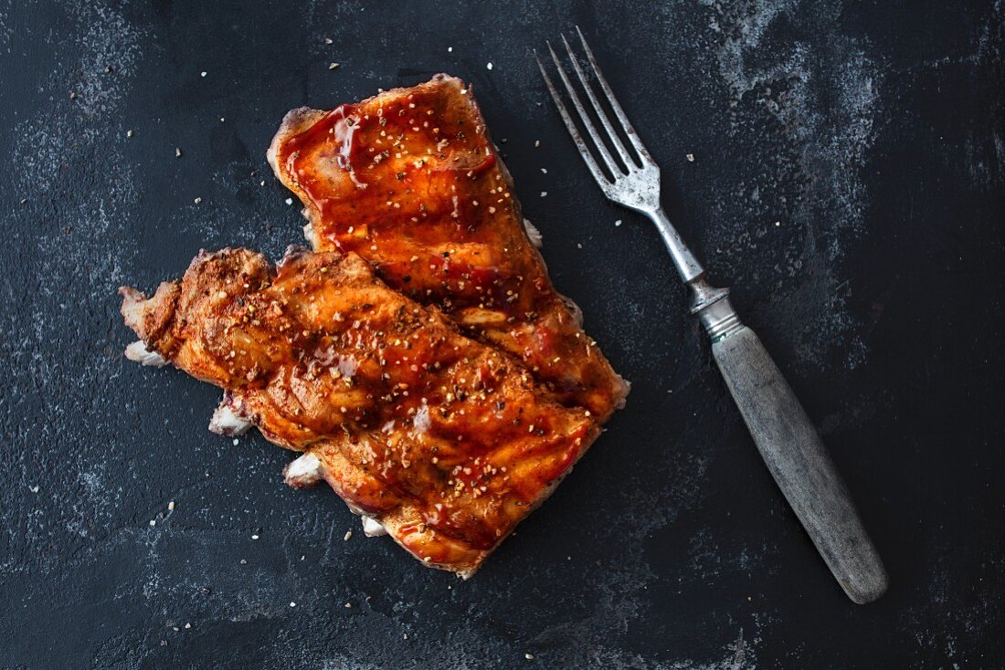 Grilled marinated ribs