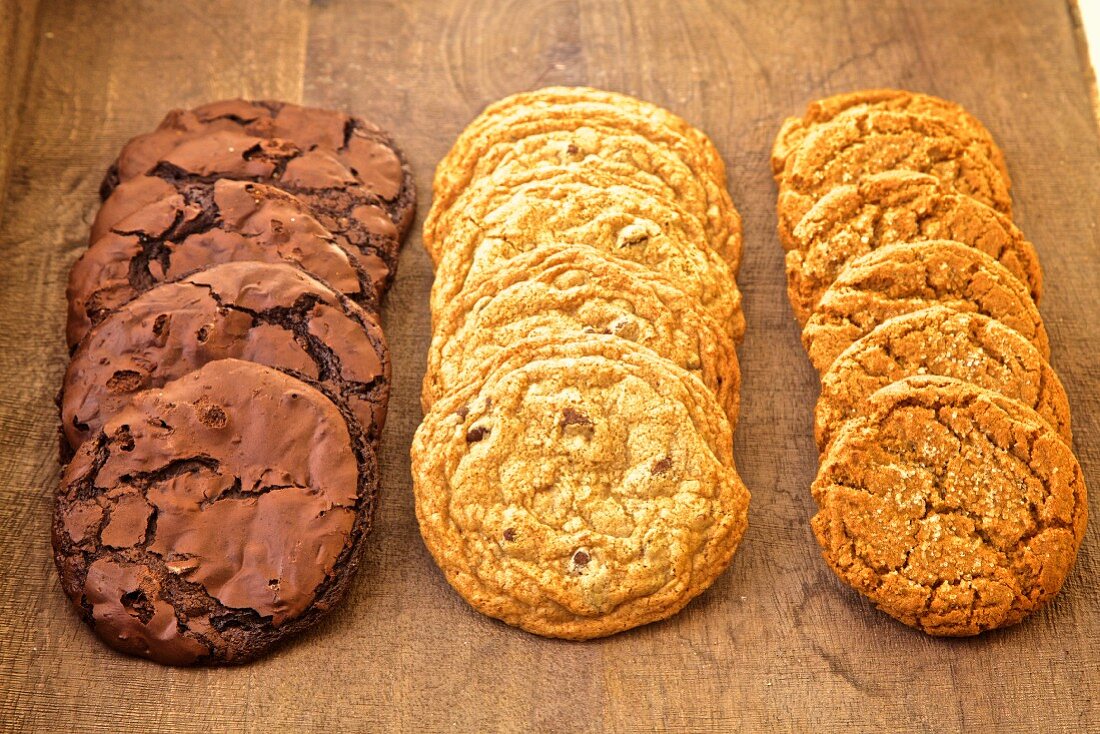 Chocolat Cookies, Haferflocken-Cookies und Kleieplätzchen mit Rosinen