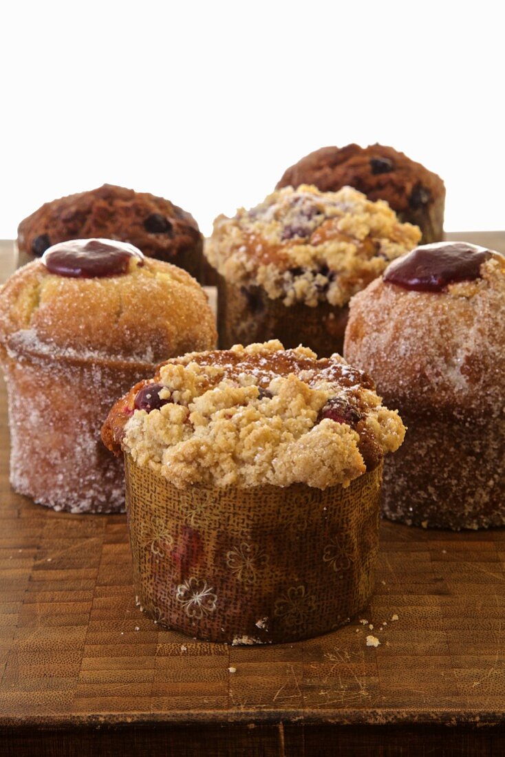 Bio-Muffins mit verschiedenen Geschmacksrichtungen
