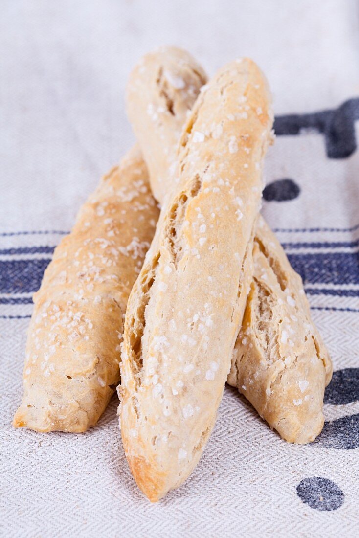 Spelt salt sticks on a linen cloth