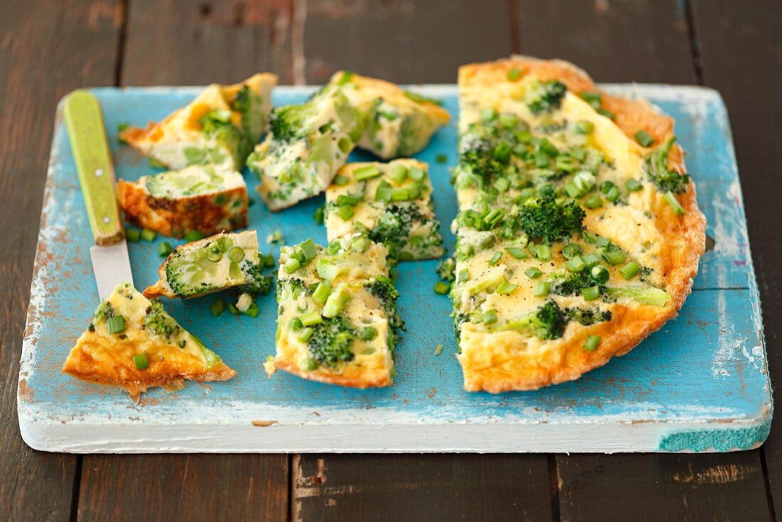 Frittata with broccoli and green peas