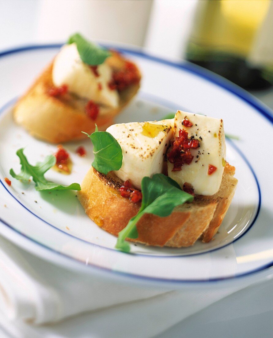 Bruschetta mit Mozzarella