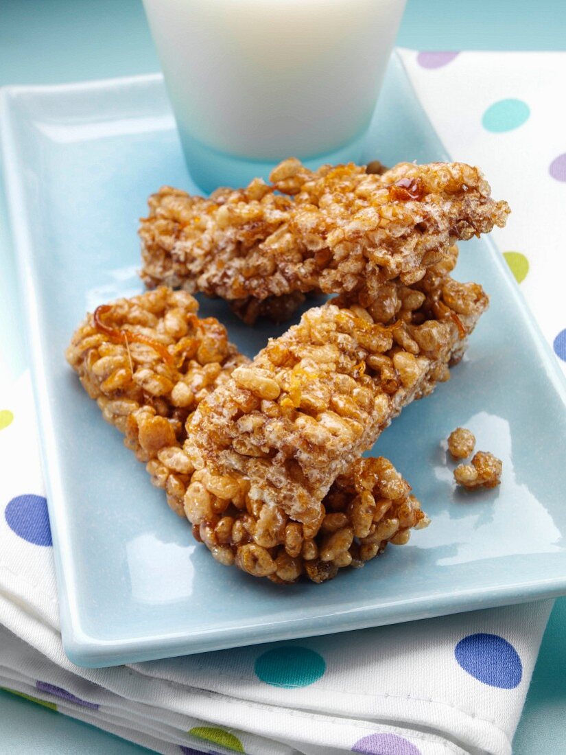 Knusperriegel mit Rice Crispies und Orange