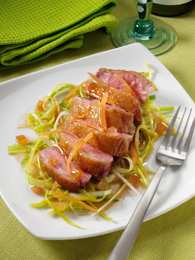 Duck breast with leeks and ginger sauce