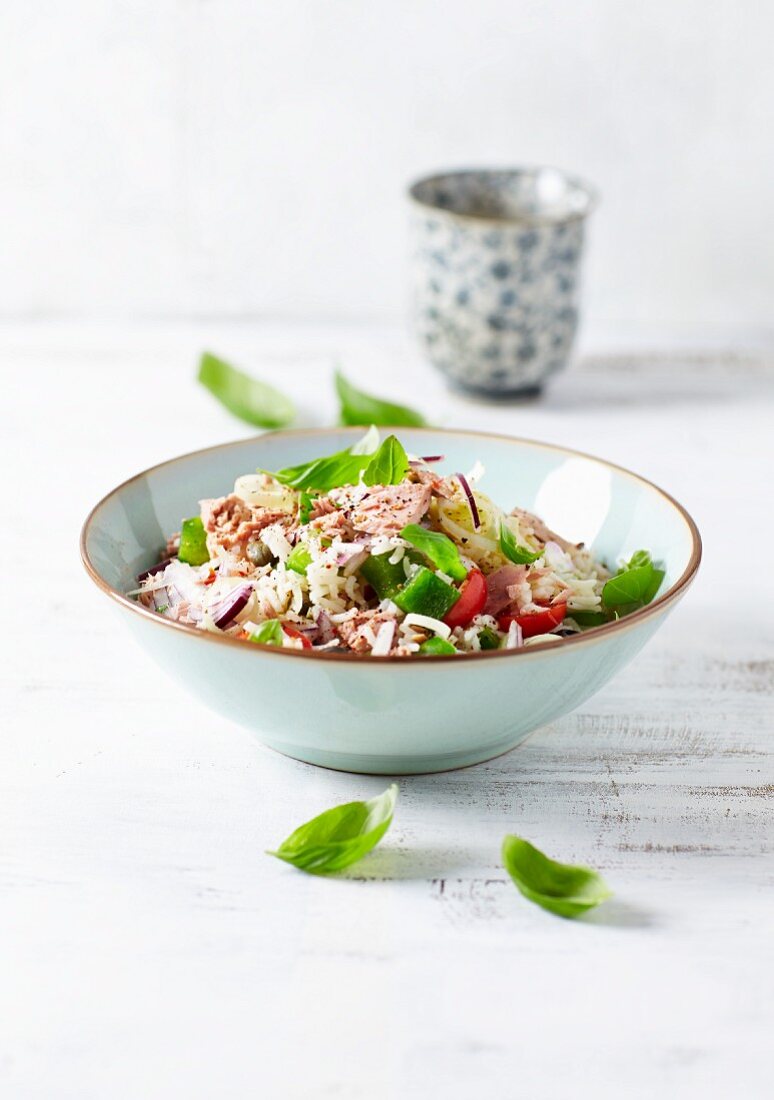 Basmati-Reissalat mit Thunfisch und Gemüse