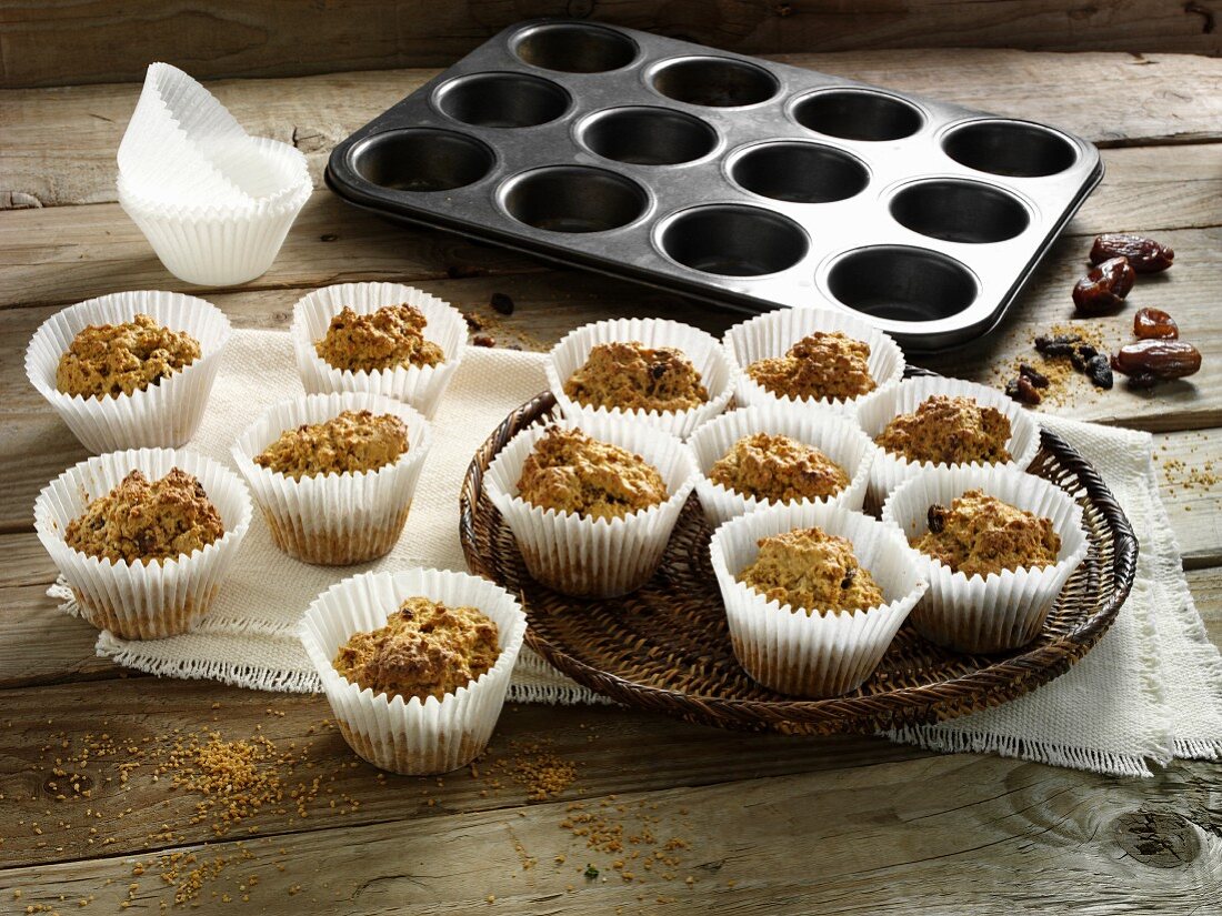 Sucanat oat muffins