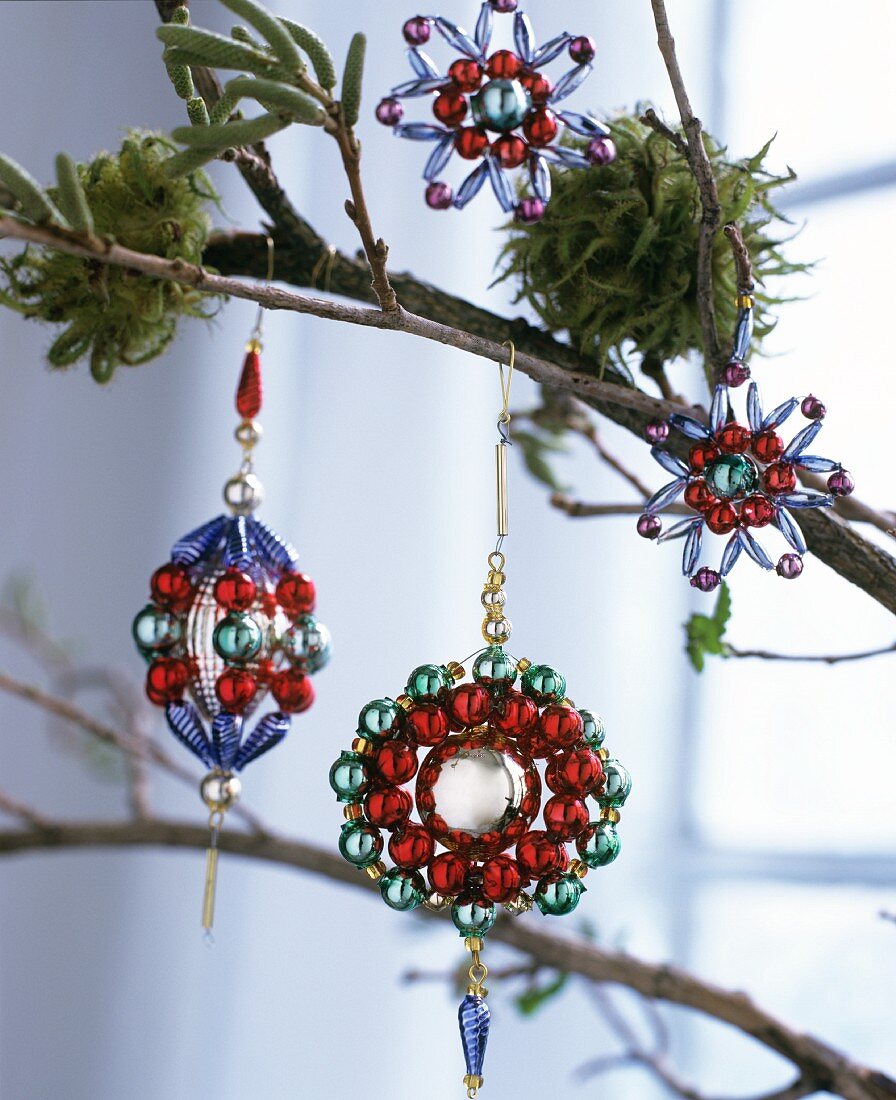 Decorative bead Christmas tree baubles