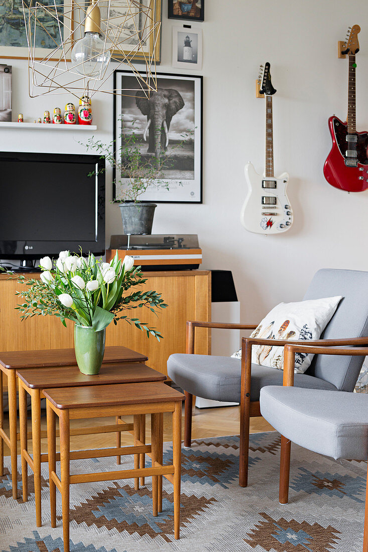 Tischset aus Holz im skandinavischen Stil im Wohnzimmer