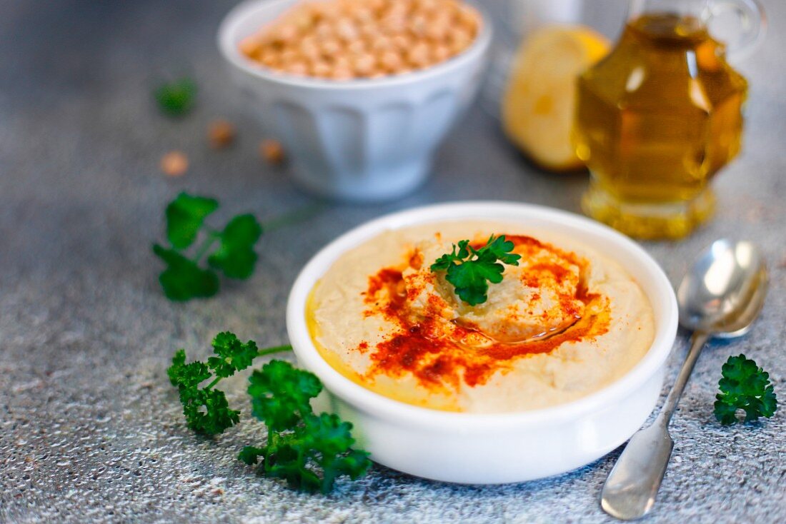Houmous with peppers