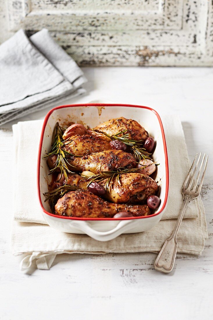 Oven-roasted chicken with olives, garlic and rosemary