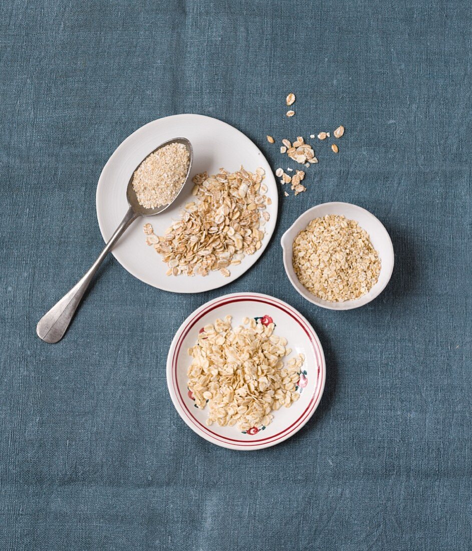 Various types of porridge oats