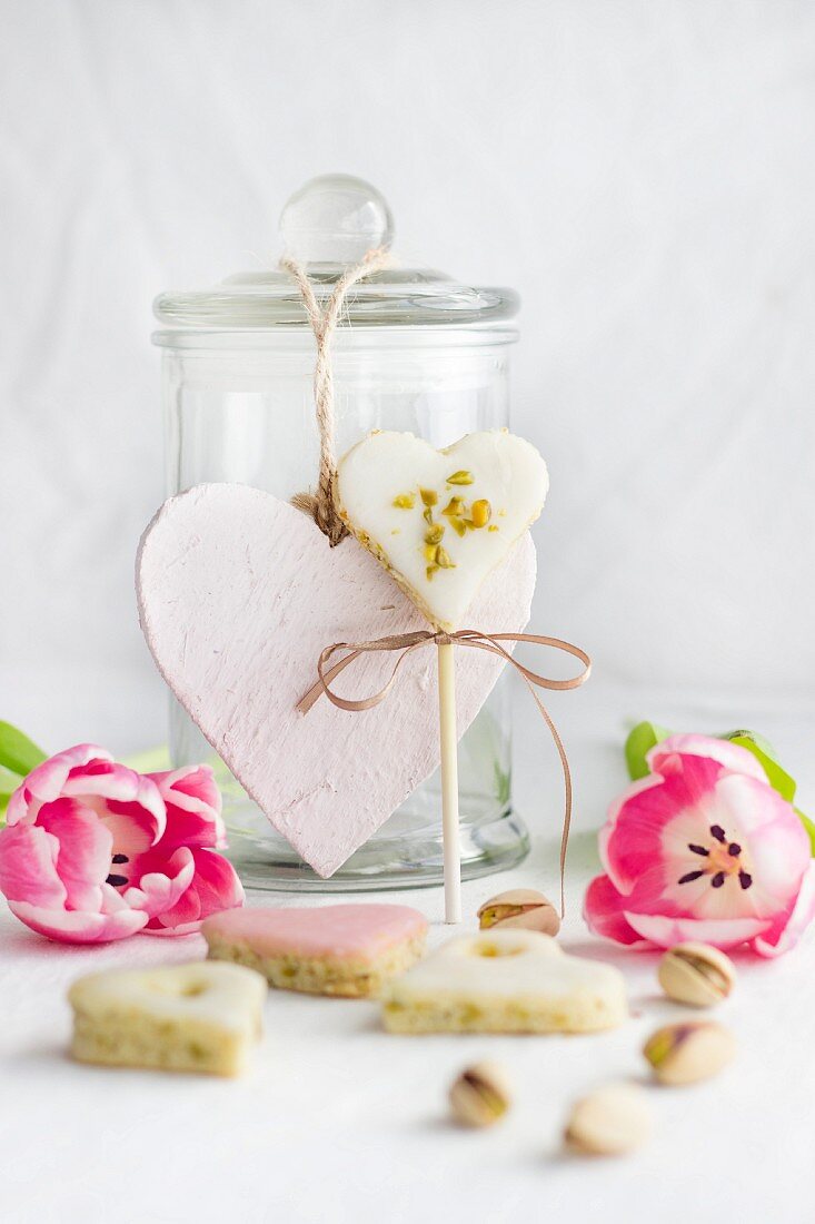 Pistachio heart cake pops for Mothers' Day or Valentine's Day