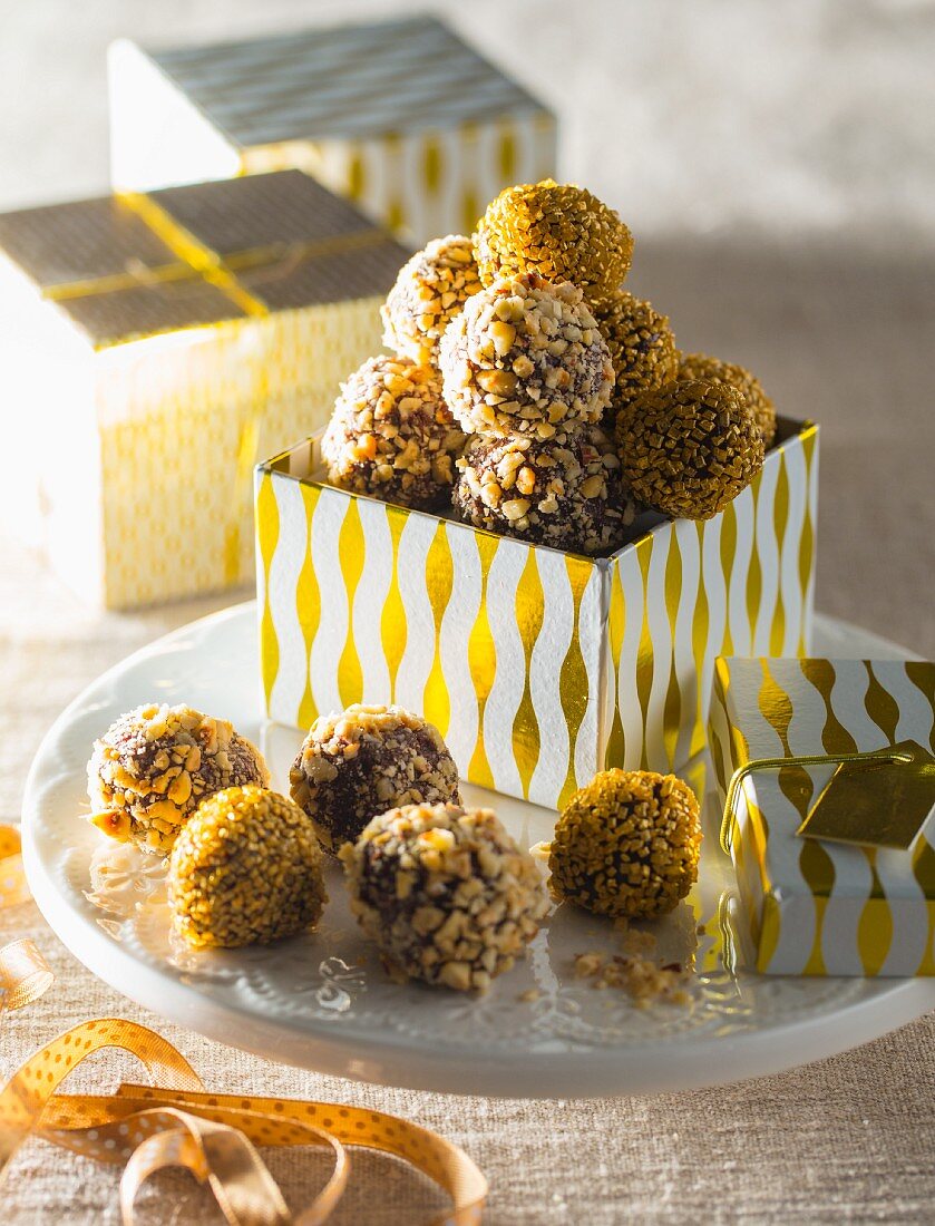 Chocolate truffles for gifting (Christmas)