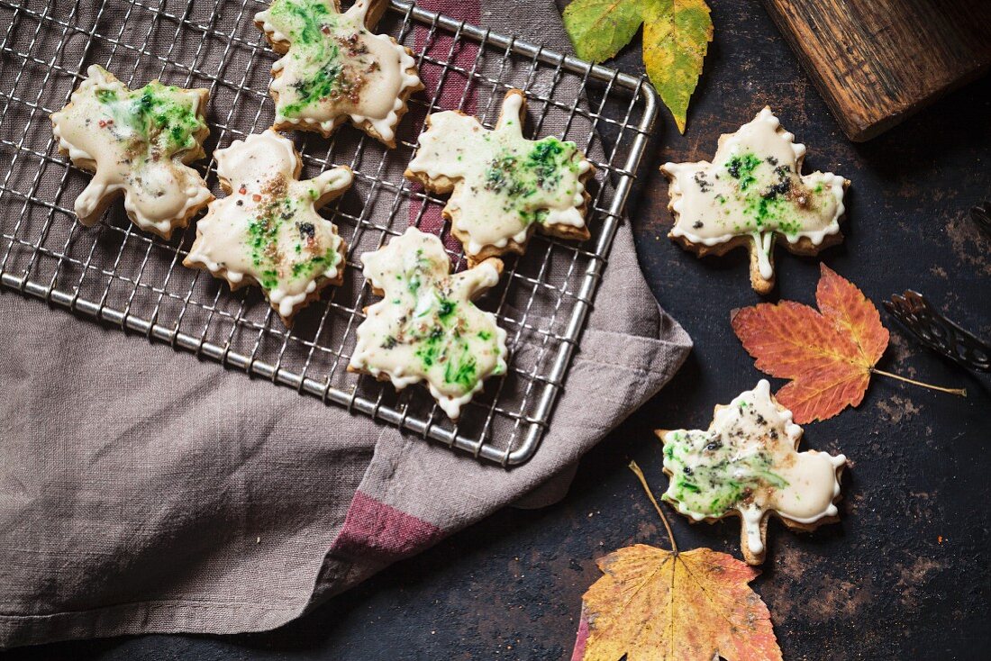 Herbstliche Ahornkekse mit Ahornsirup