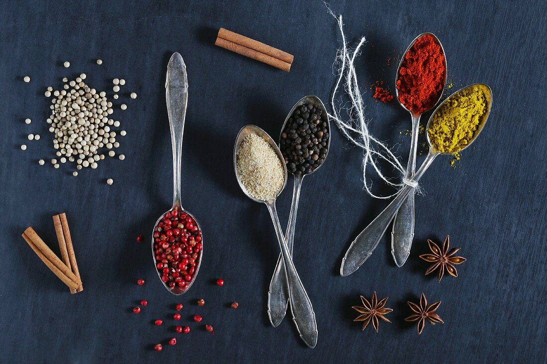Various spices on spoons