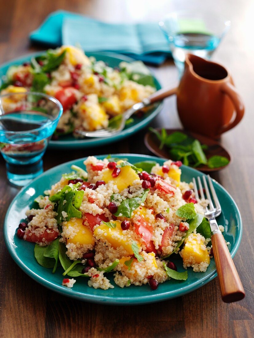 Quinoa salad with mango and mint
