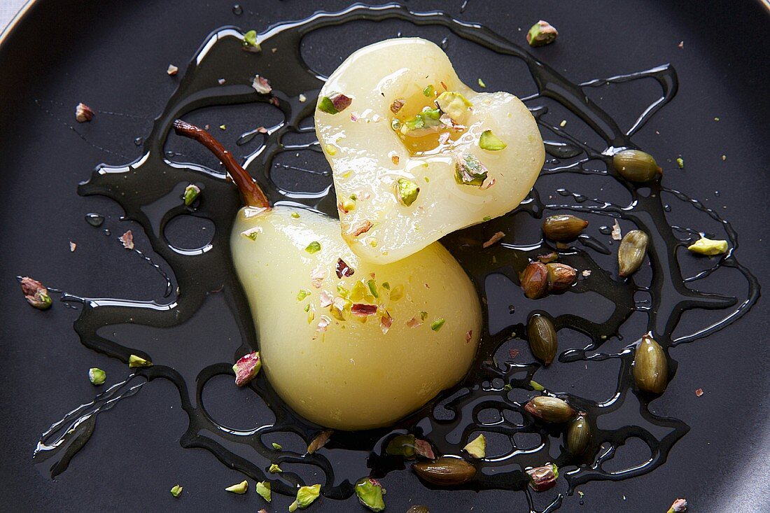Poached pears with pistachios