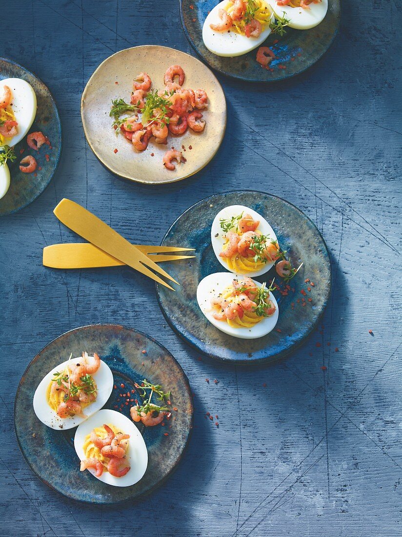 Russian eggs with North Sea shrimps