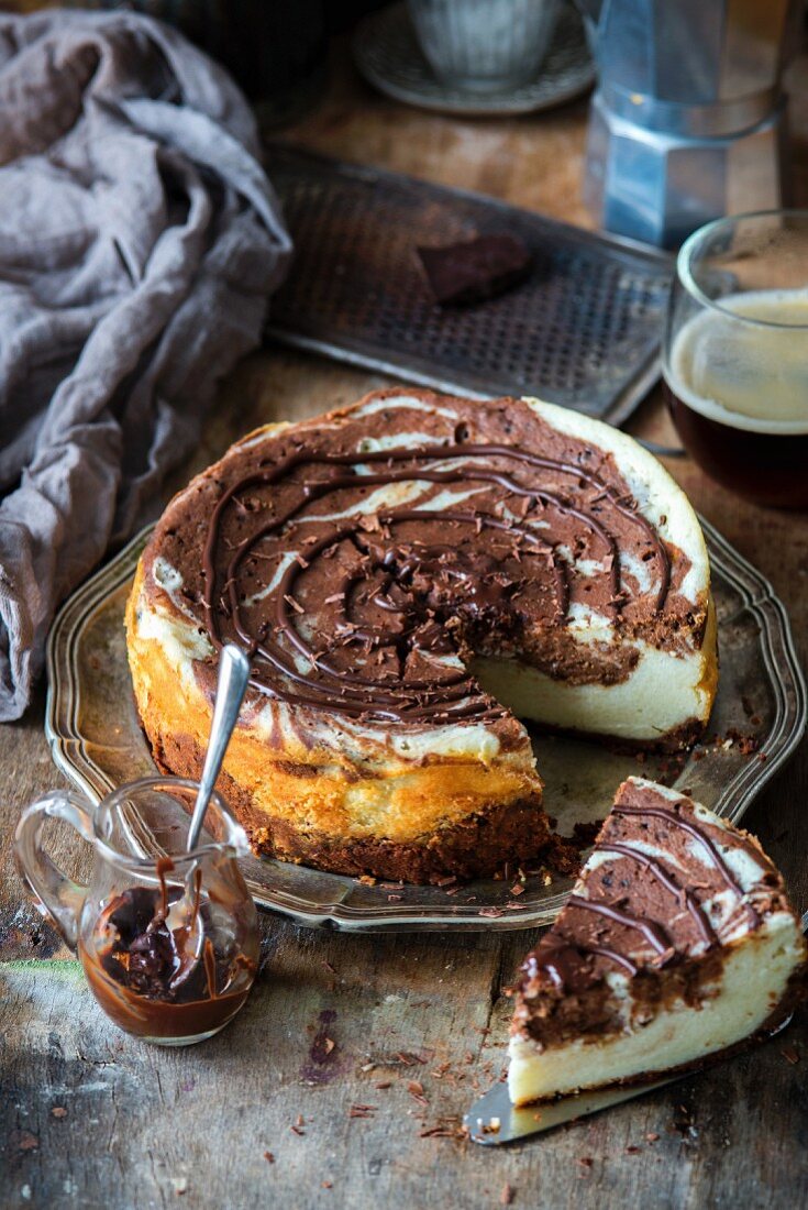 Chocolate marble cheesecake