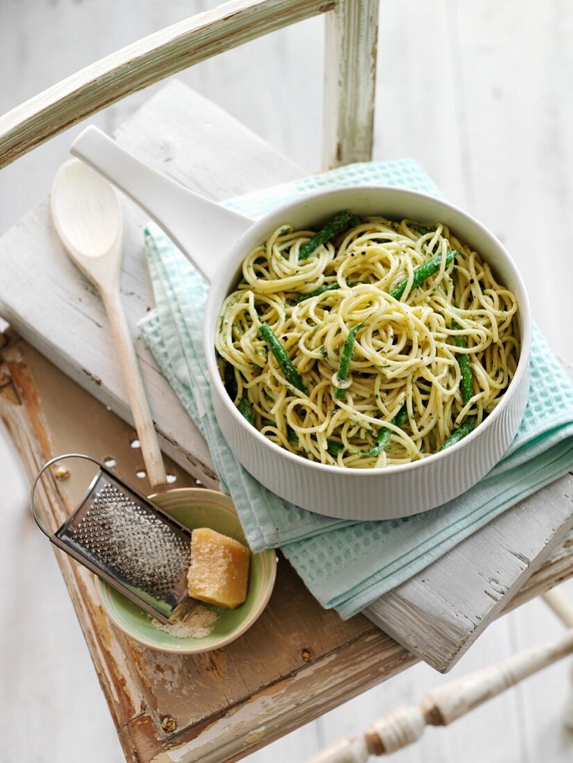 Linguine with pesto and parmesan