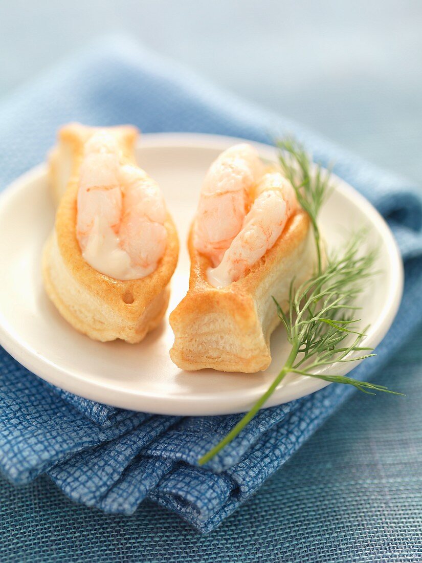 Prawn cocktail in little flaky pastry fish