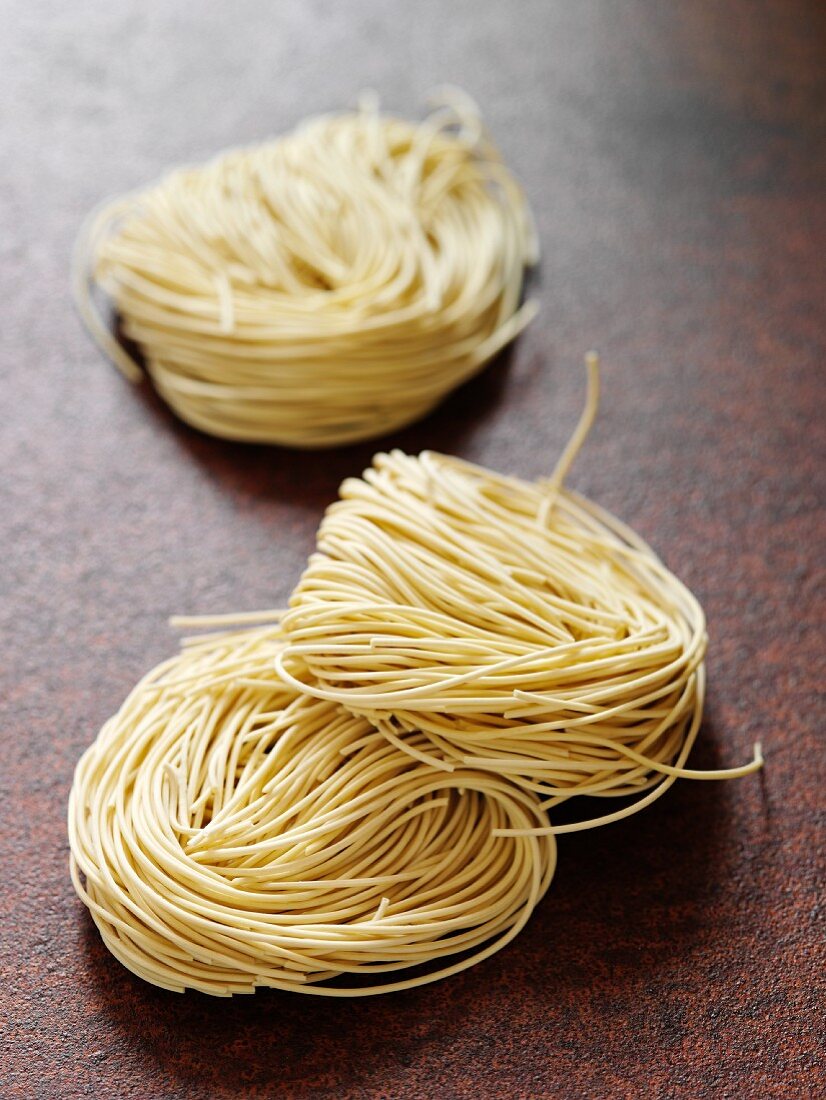Lo mein noodles (Asia)